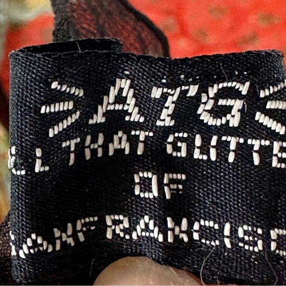 Vintage ATG All That Glitters Elegant Red/Black Santa Claus Women's Scarf 57”L - Picture 8 of 14